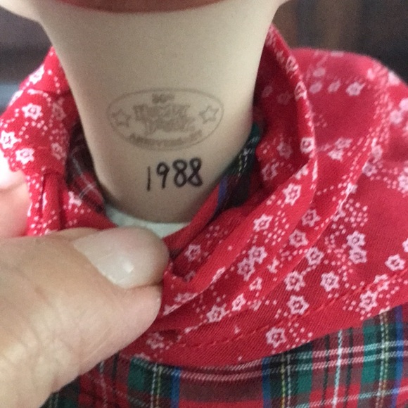 Howdy Doody Limited Edition 50th Anniversary Doll with Stand - Picture 3 of 9